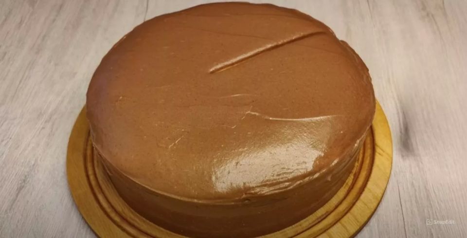 Потрясающий торт «3 стакана» станет любимой вкуснятиной к чаю: получается сочным и мягким — миксер и весы не нужны