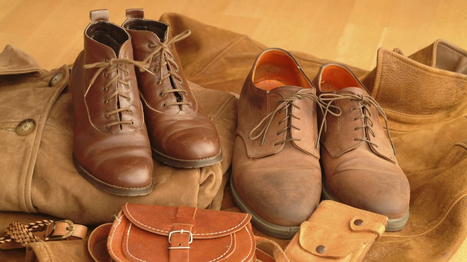 Запомните раз и навсегда: этот способ растяжки «убьет» вашу кожаную обувь
