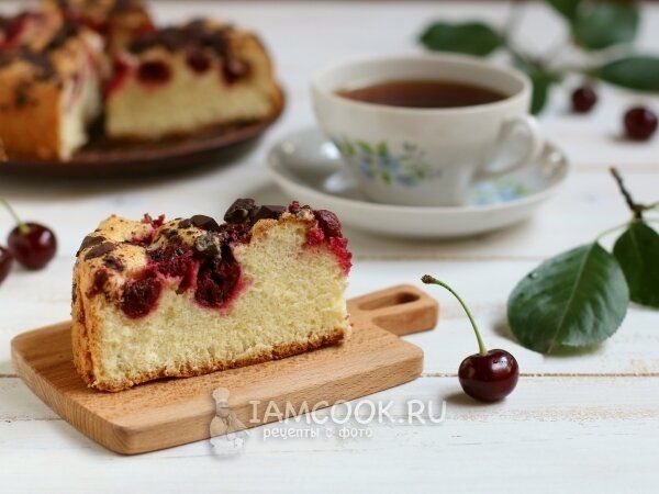 Шарлотка без яблок: насладитесь вишней и шоколадом в новом свете