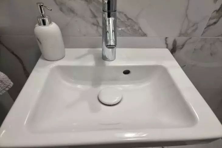 Эксперты раскрыли простой способ быстро избавиться от засора в раковине