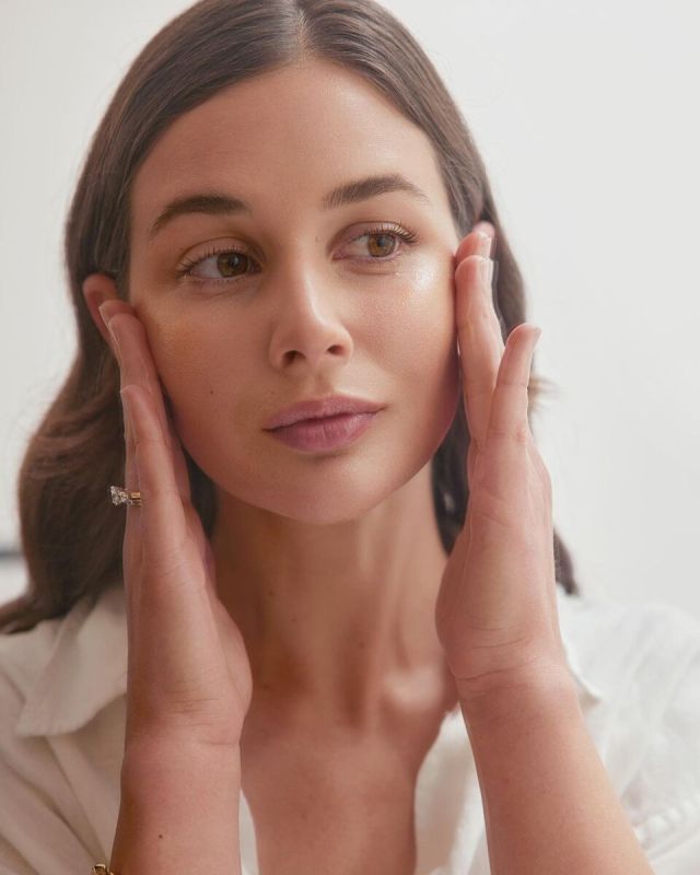 Естественные секреты борьбы с морщинами вокруг глаз