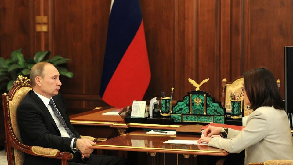 Экономика на грани: Почему рост тормозит Центробанк