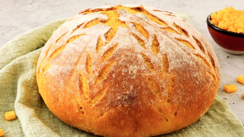 Кукурузный хлеб с пшеничной закваской