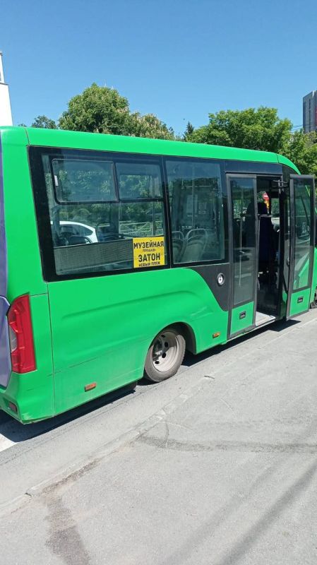 До нового пляжа в Затоне начал курсировать автобус
