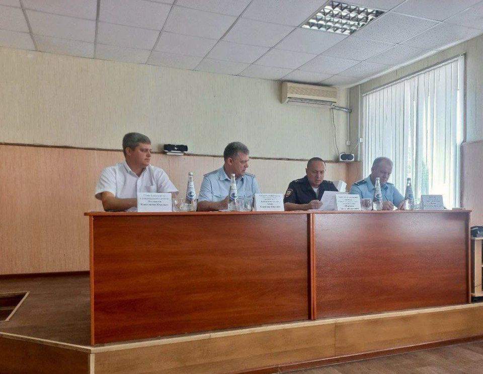 Прокурор Ершовского района Константин Чудаев принял участие в подведении итогов работы ОМВД России по Ершовскому району за 1 полугодие 2025 года