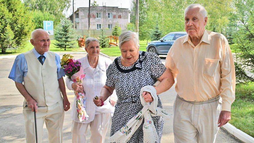 Две свадьбы сыграли в один день в Атакарском доме для престарелых