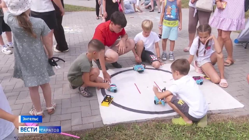 В Энгельсе прошли торжественные мероприятия в честь Дня железнодорожника
