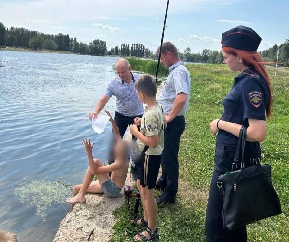               л,             ...