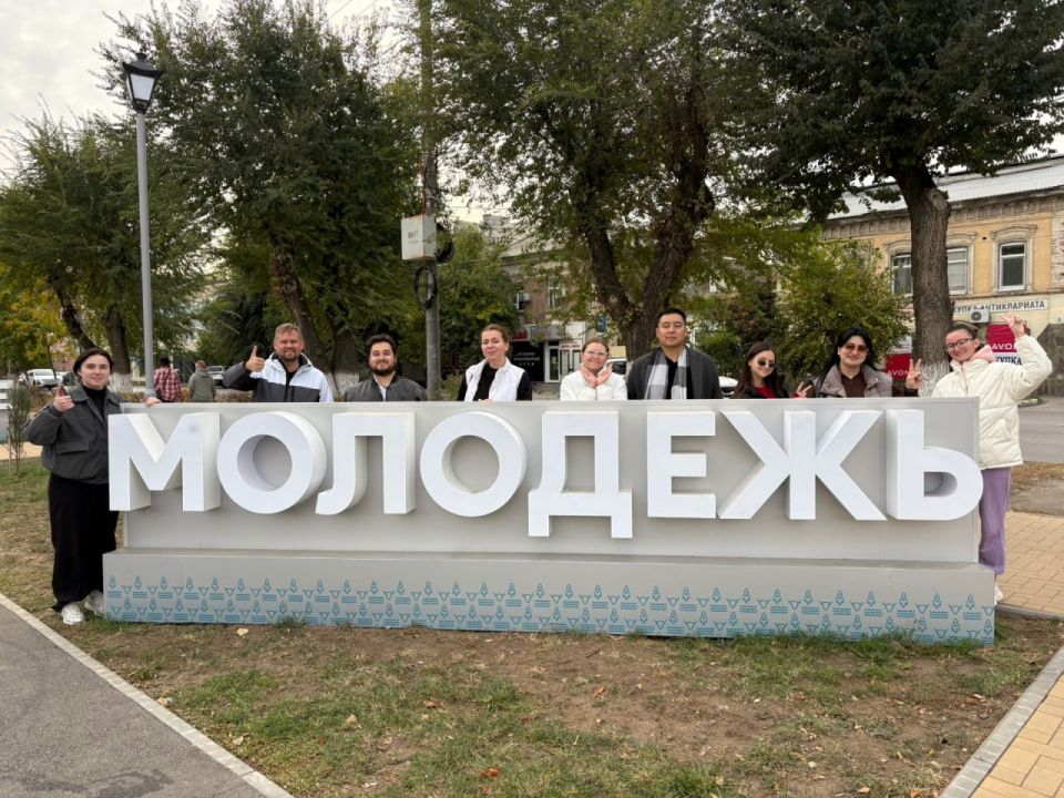   л     -