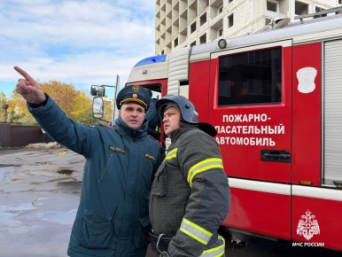 В центре Энгельса загорание в квартире