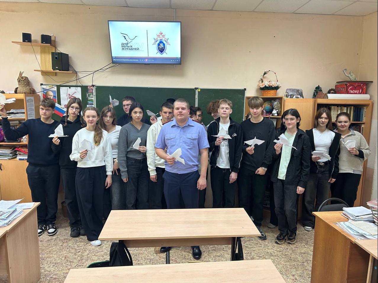 Следователи следственного управления провели серию патриотических и профилактических мероприятий для школьников