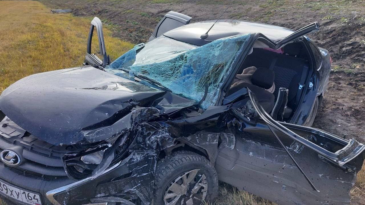 В Балашове три женщины пострадали в ДТП с грузовиком