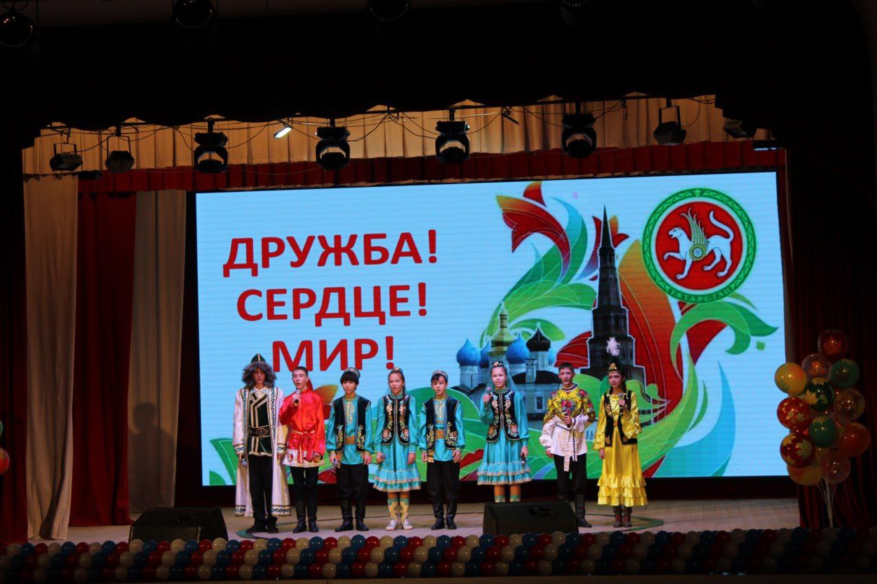 Географический фестиваль в Пугачеве объединил народы Поволжья Географический фестиваль в Пугачеве объединил народы Поволжья