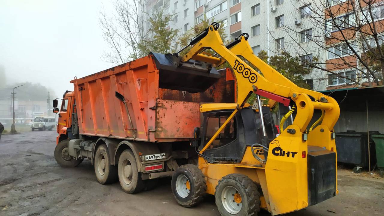 Ежедневно сотрудники МКУ «Городское хозяйство» проводят работу по сбору случайного мусора и санитарной уборке зеленых зон города