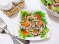Легкий и питательный салат с белой фасолью и тунцом