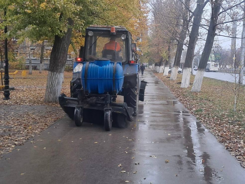 Продолжаются мероприятия по благоустройству города Продолжаются мероприятия по благоустройству города