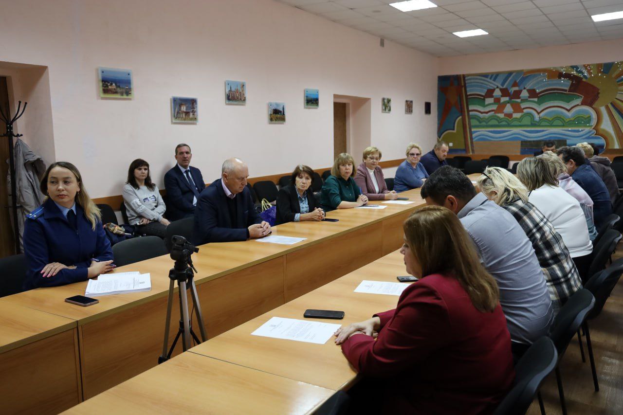 Муниципальное собрание приняло отставку главы Красноармейского района