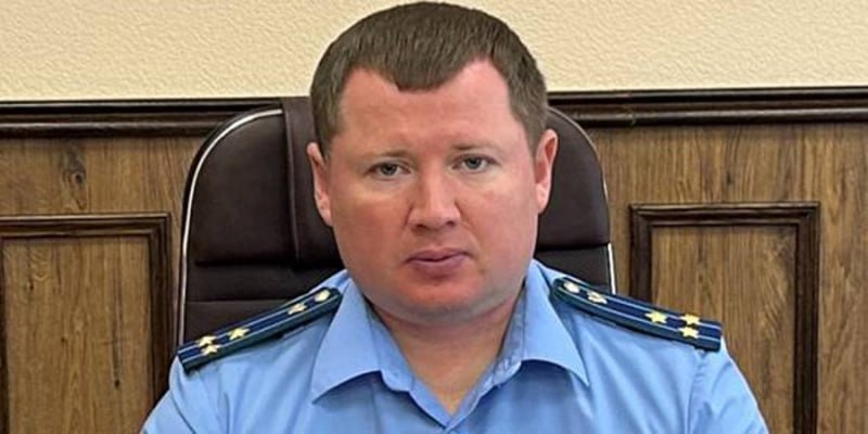Бойцовский прокурор города Энгельса Дмитрий Журавлев уходит на пенсию в зените