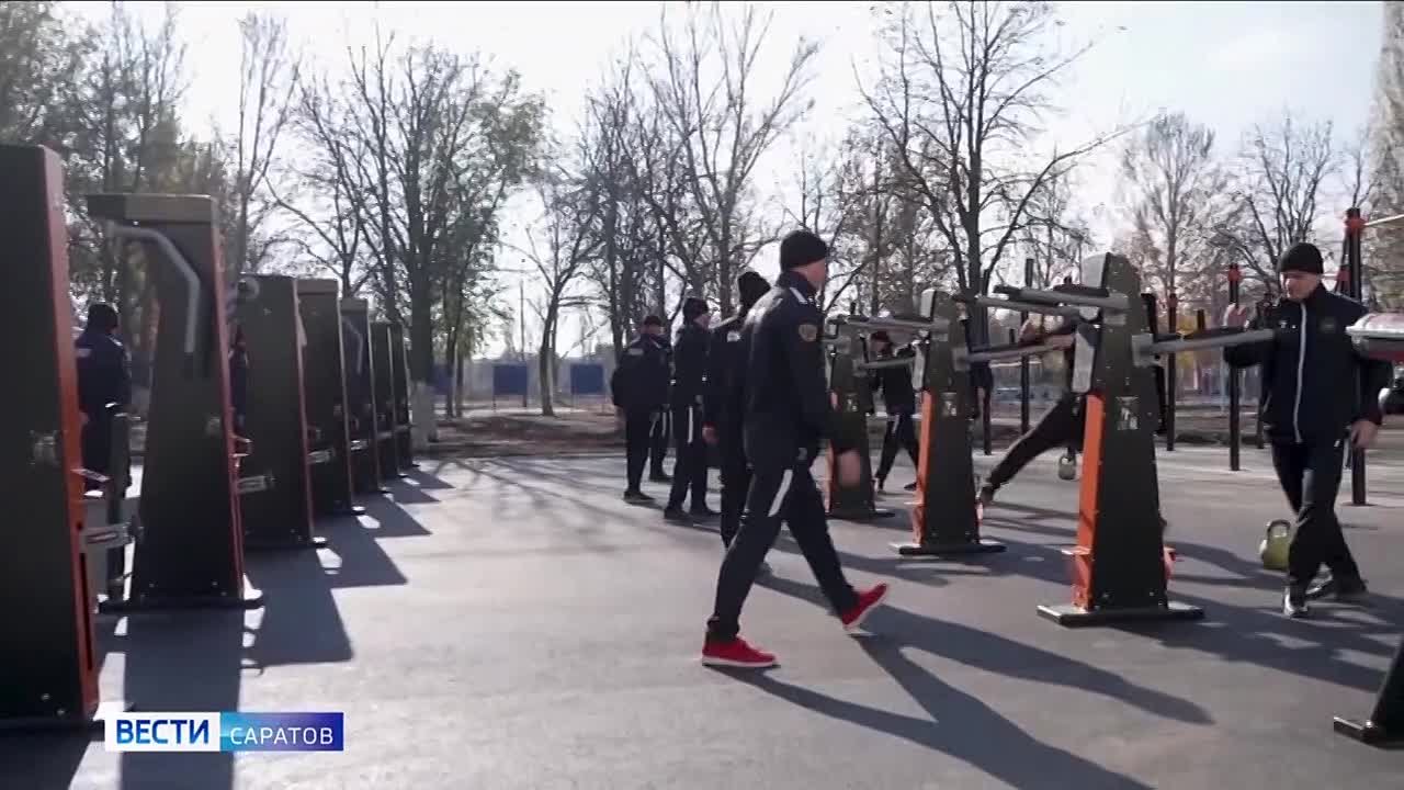 Преображается на глазах. В ходе рабочей поездки в Саратов Вячеслав Володин посетил высшее артиллерийское командное училище