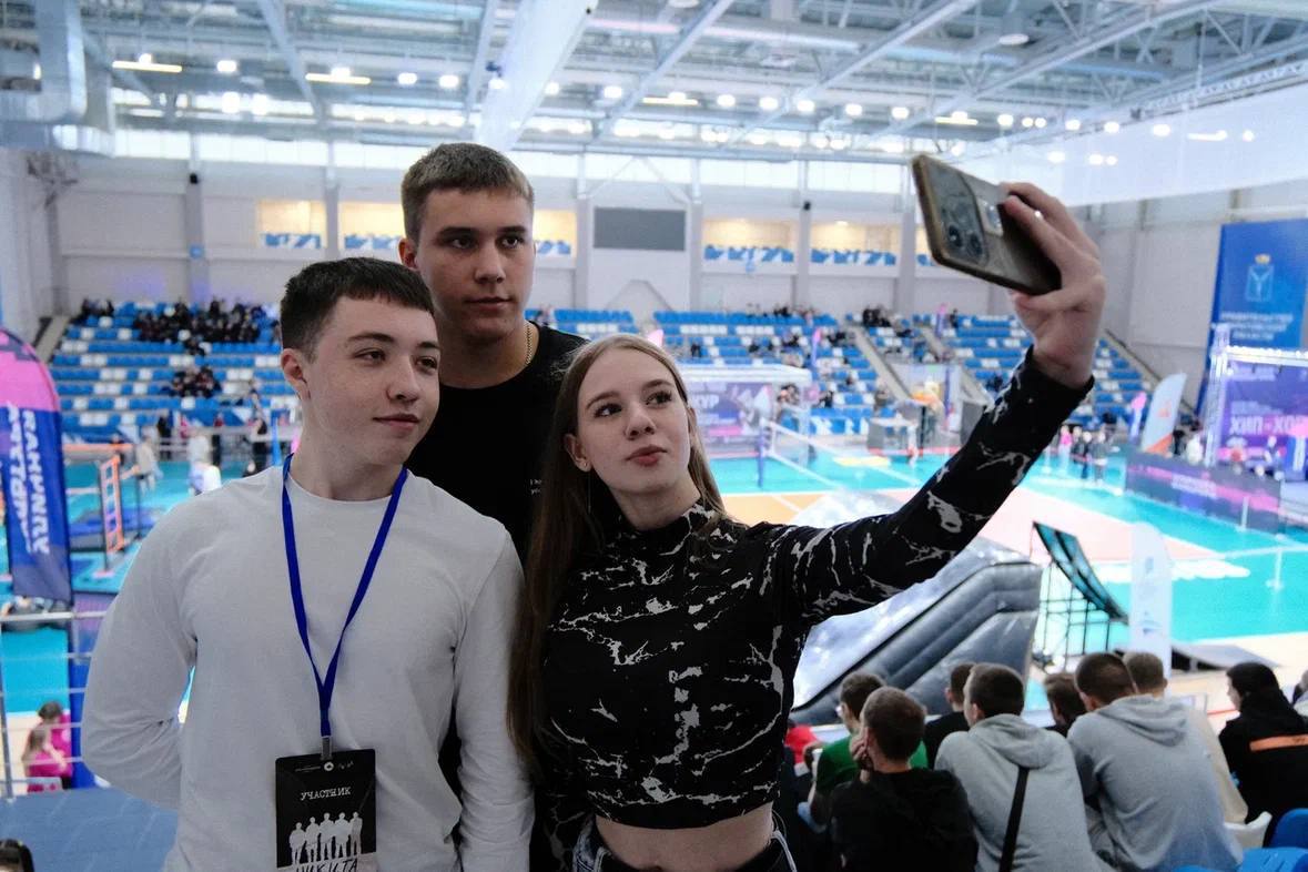 В Саратове завершился молодёжный форум «Ценностные ориентиры современной молодёжи» В Саратове завершился молодёжный форум «Ценностные ориентиры современной молодёжи»