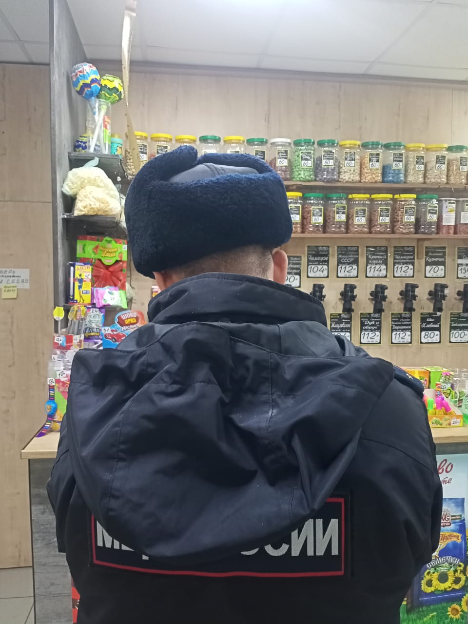Проведен рейд по выявлению продажи алкоголя в потребительскую тару