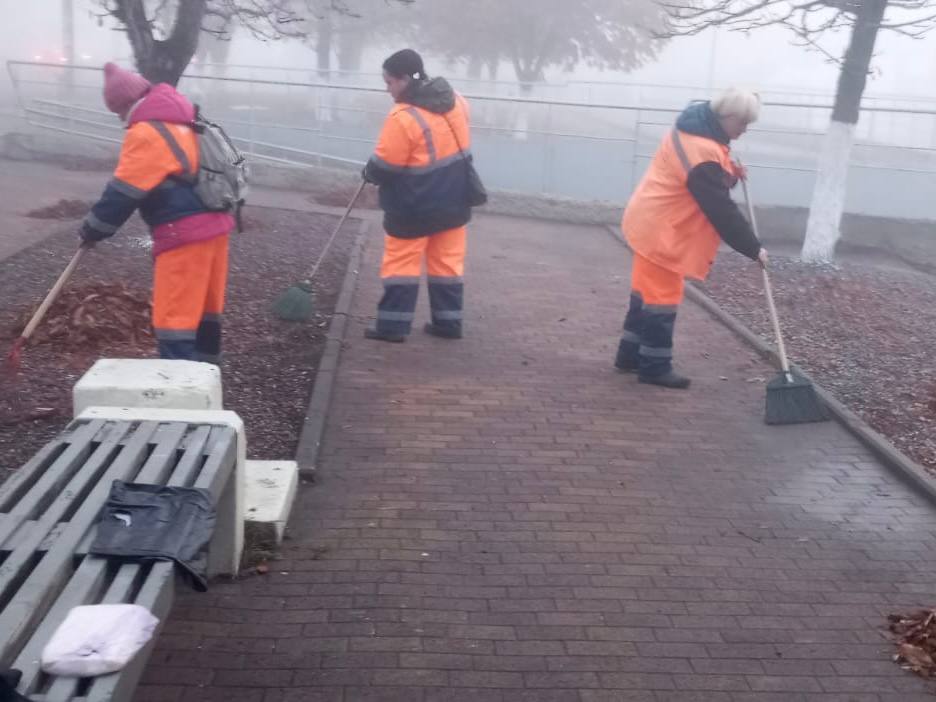 Продолжаются мероприятия по благоустройству города Продолжаются мероприятия по благоустройству города