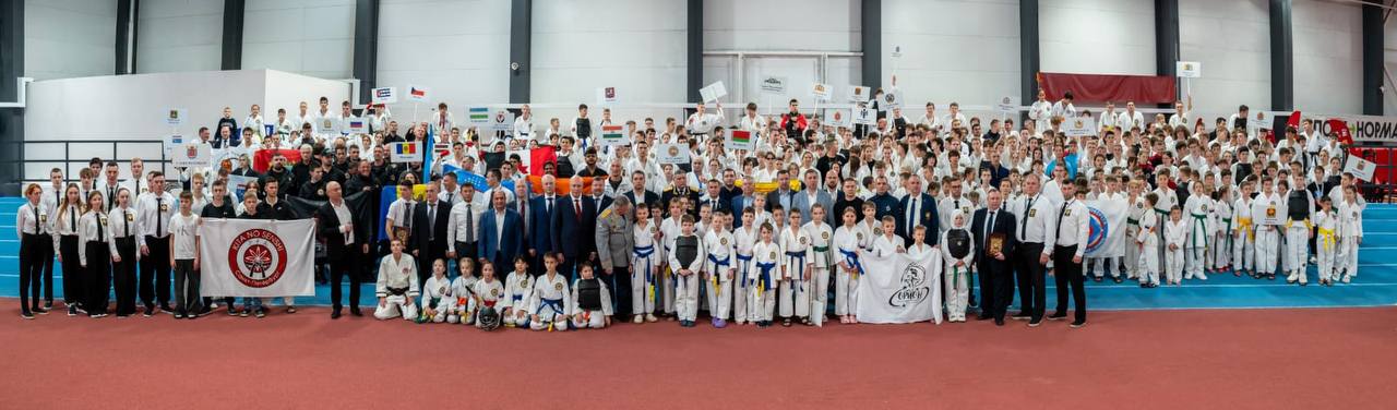 Саратовские спортсмены заняли призовые места на соревнованиях по восточному боевому единоборству
