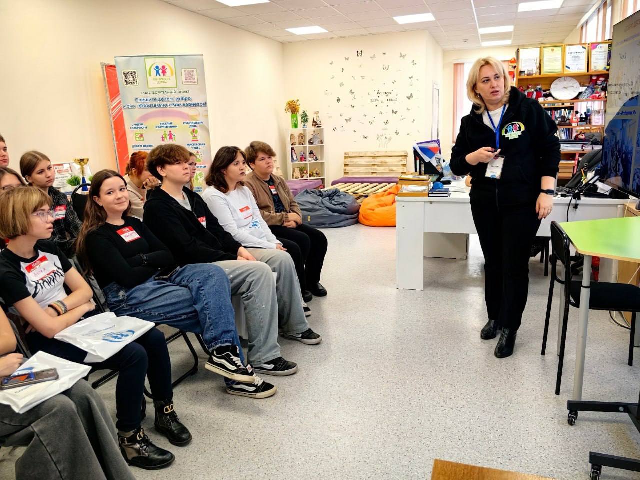 Школа волонтёров «Слушать, думать, знать!» прошла в ЗАТО Светлый Школа волонтёров «Слушать, думать, знать!» прошла в ЗАТО Светлый