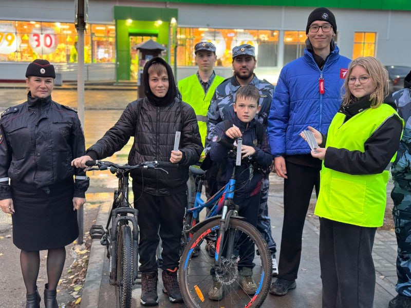 В рамках проведения профилактического мероприятия «Пешеход» на территории Марксовского района члены отрядов ЮИД и ЮДП «Монолит» совместно с руководителем отряда, членом Общественного совета при ОМВД России по Марксовскому... В рамках проведения профилактического мероприятия «Пешеход» на территории Марксовского района члены отрядов ЮИД и ЮДП «Монолит» совместно с руководителем отряда, членом Общественного совета при ОМВД России по Марксовскому...