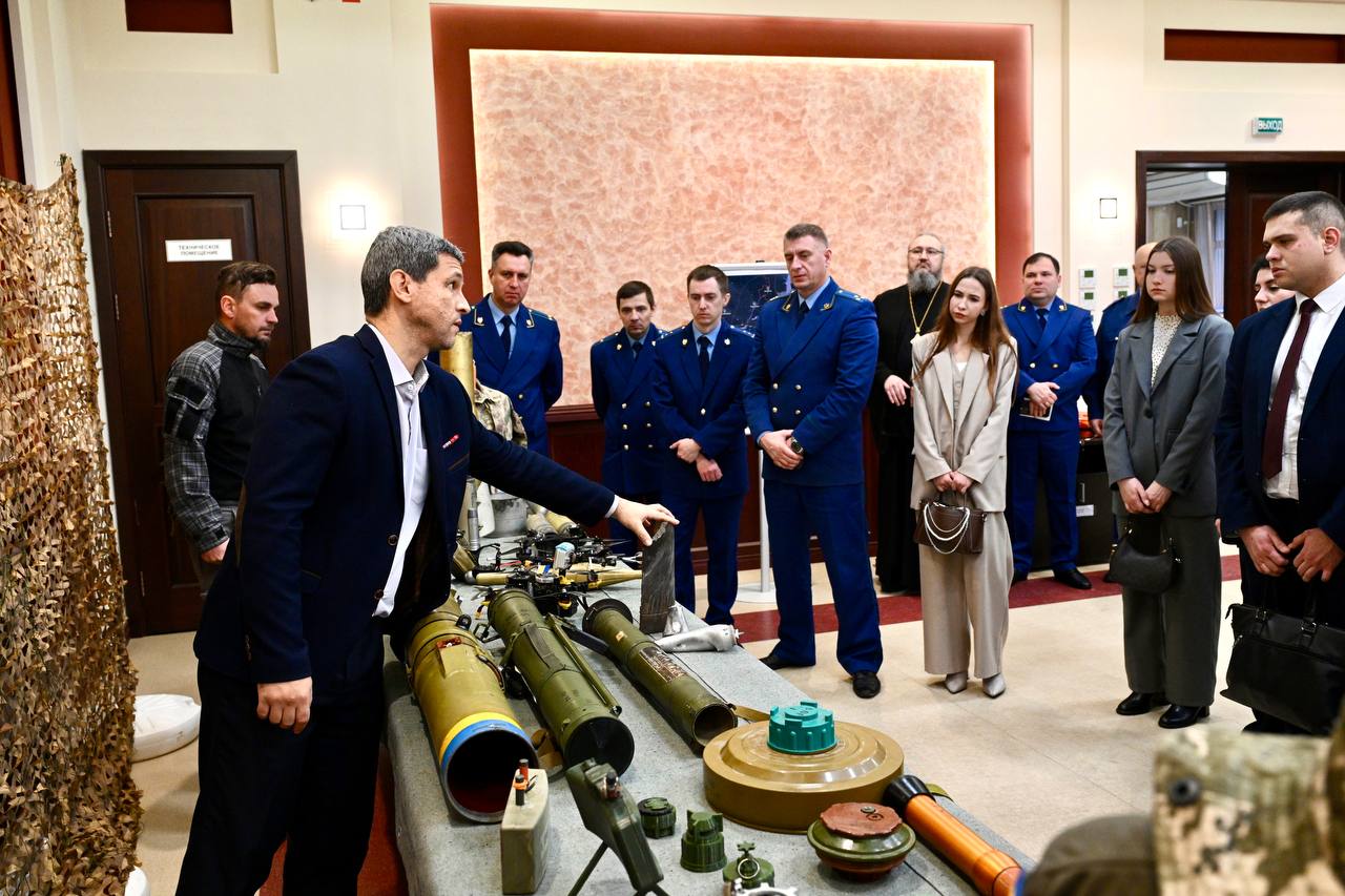 Прокуратура города Балаково в рамках исполнения плана по патриотическому воспитанию организовала проведение мероприятия в формате открытого диалога молодых специалистов и наставников Прокуратура города Балаково в рамках исполнения плана по патриотическому воспитанию организовала проведение мероприятия в формате открытого диалога молодых специалистов и наставников