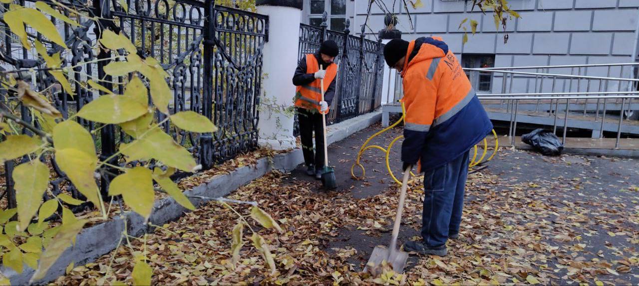 Продолжаются мероприятия по благоустройству города Продолжаются мероприятия по благоустройству города