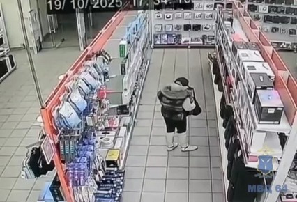 Саратовские полицейские раскрыли кражу из магазина