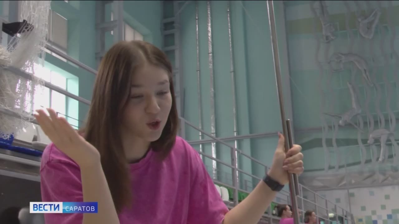 Сегодня спортивные наставники принимают поздравления