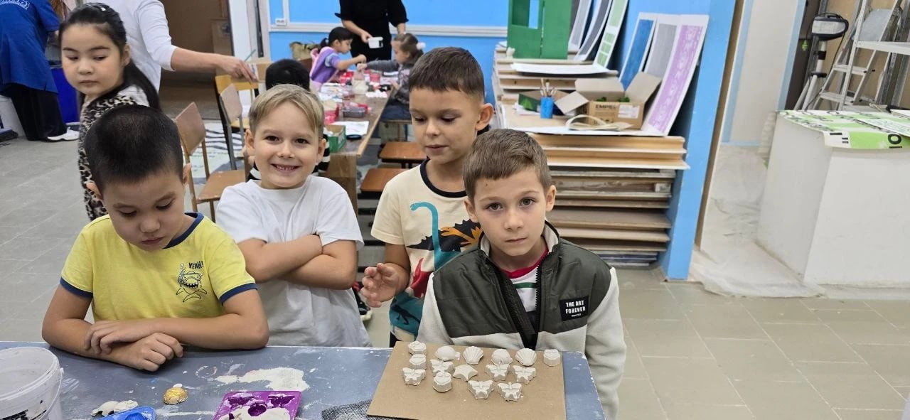 Студенты познакомили малышей с профессией декоратора Студенты познакомили малышей с профессией декоратора