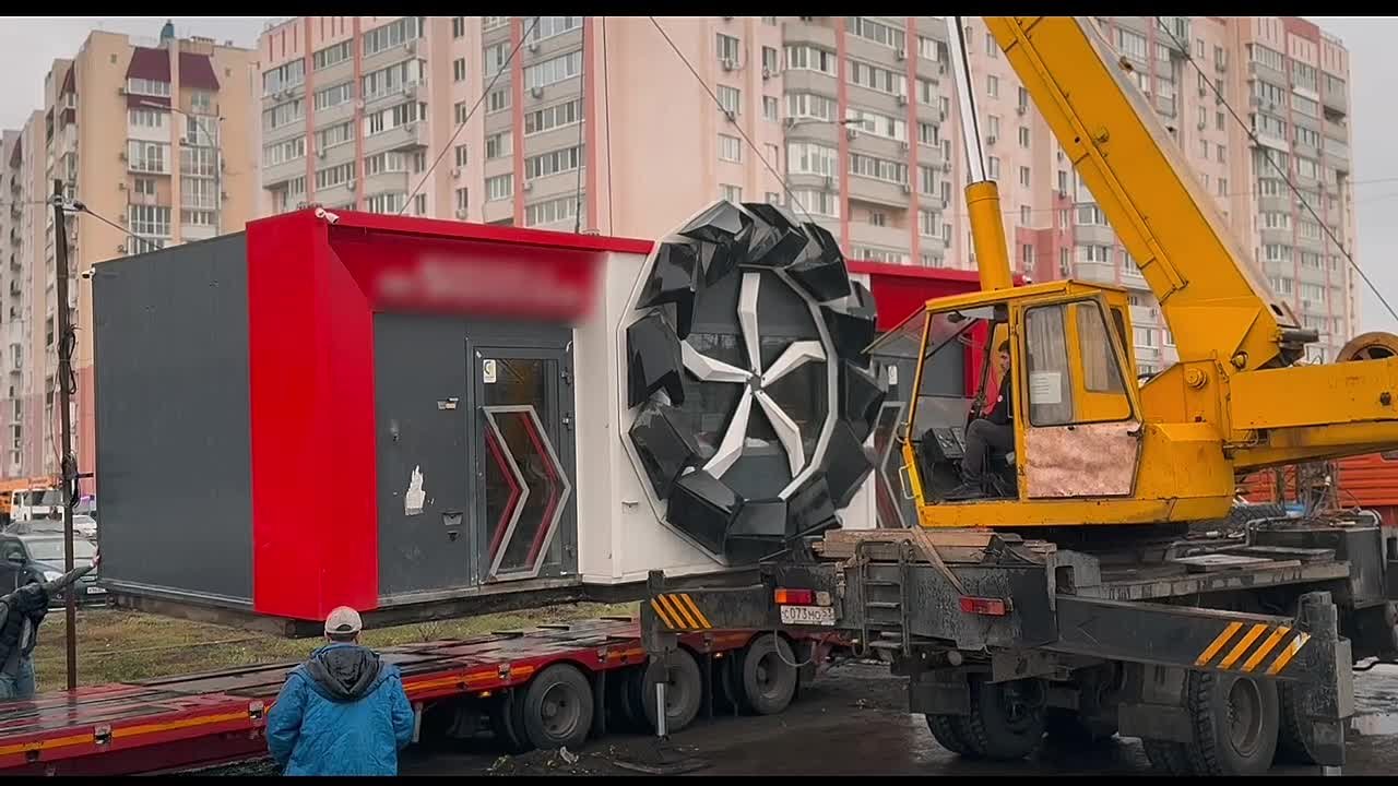 В Волжском районе демонтировали "шиномонтажку", а в Заводском обнаружили самовольные постройки