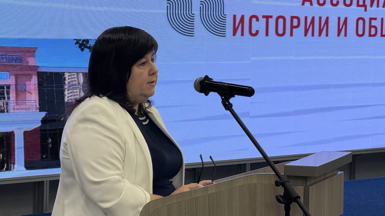 Более 200 педагогов приняли участие в первом слёте Ассоциации учителей истории Саратовской области Более 200 педагогов приняли участие в первом слёте Ассоциации учителей истории Саратовской области