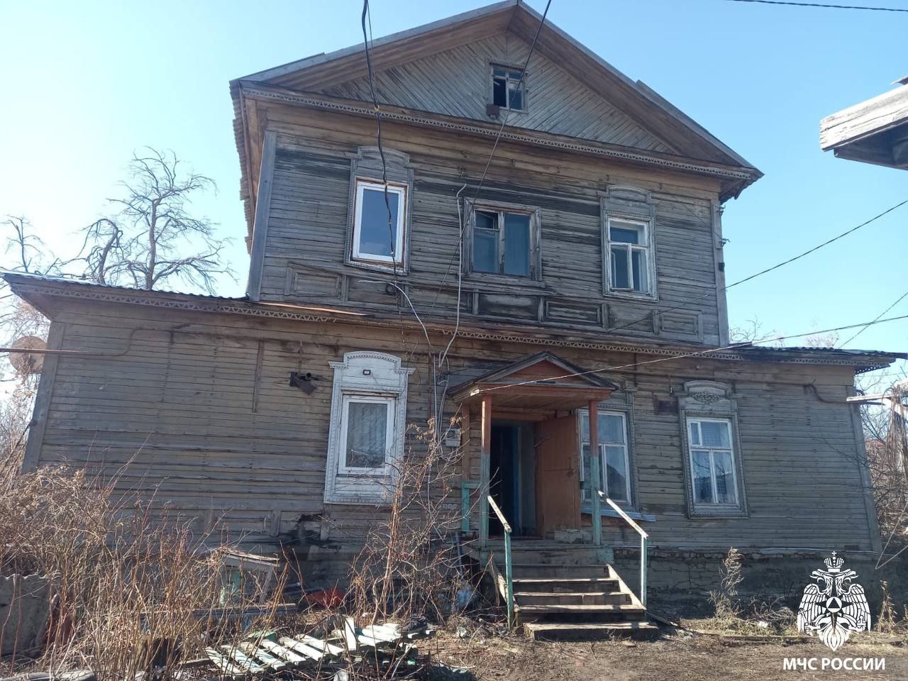 Он поджёг дом с детьми, обокрал друга и хранил оружие