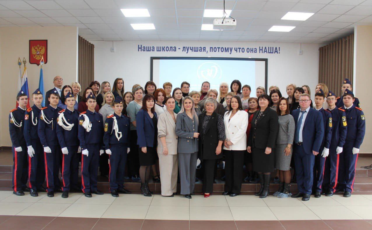 Специалисты комиссий по делам несовершеннолетних области изучили опыт работы Калининского района Специалисты комиссий по делам несовершеннолетних области изучили опыт работы Калининского района