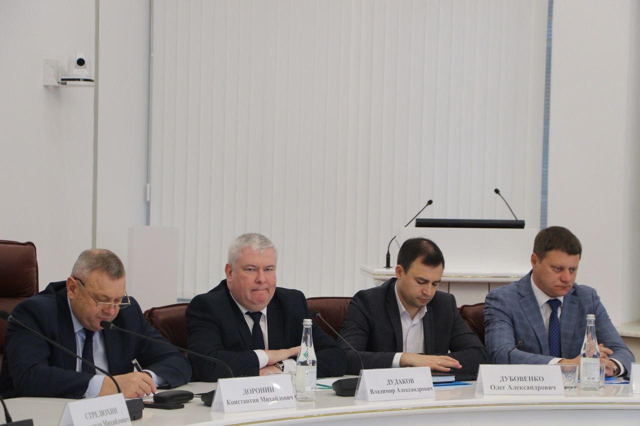 В правительстве области прошло мероприятие, посвященное одной из ключевых тем цифровизации строительной отрасли В правительстве области прошло мероприятие, посвященное одной из ключевых тем цифровизации строительной отрасли