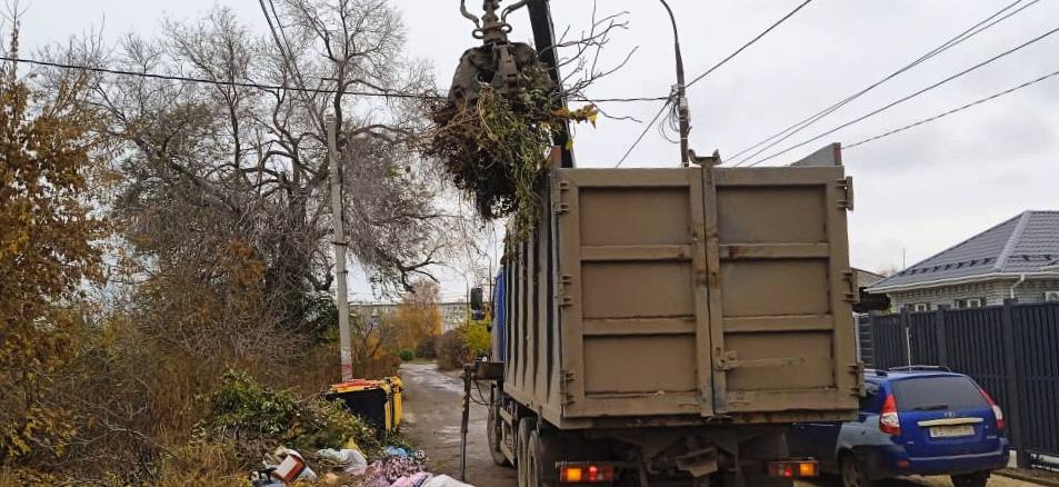 Специалистами МКУ «Городское хозяйство» проводят работы по благоустройству Специалистами МКУ «Городское хозяйство» проводят работы по благоустройству