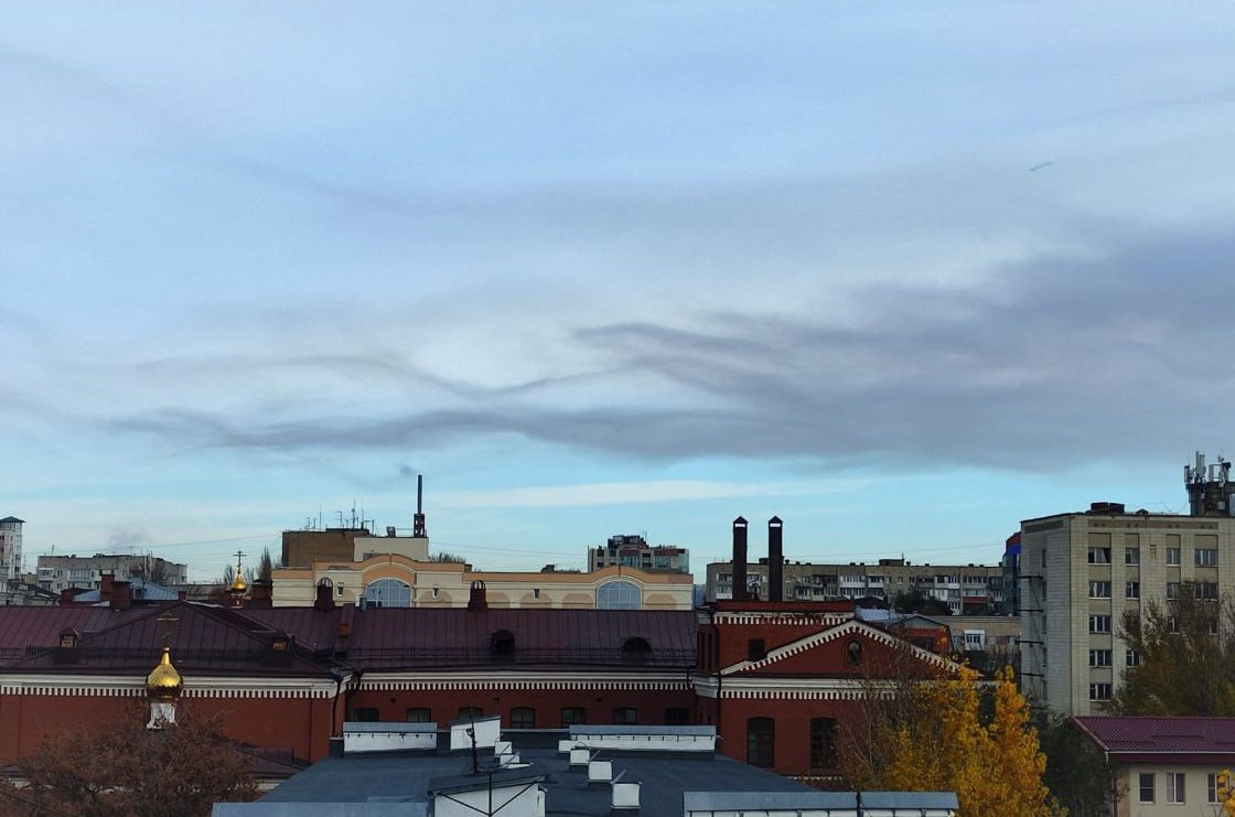 Над Саратовом заметили "щупальца"