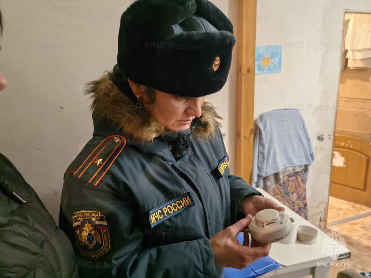 Безопасность на контроле. С начала года в регионе произошло около 6 тысяч пожаров, 97 человек погибли, из них четверо детей Безопасность на контроле. С начала года в регионе произошло около 6 тысяч пожаров, 97 человек погибли, из них четверо детей