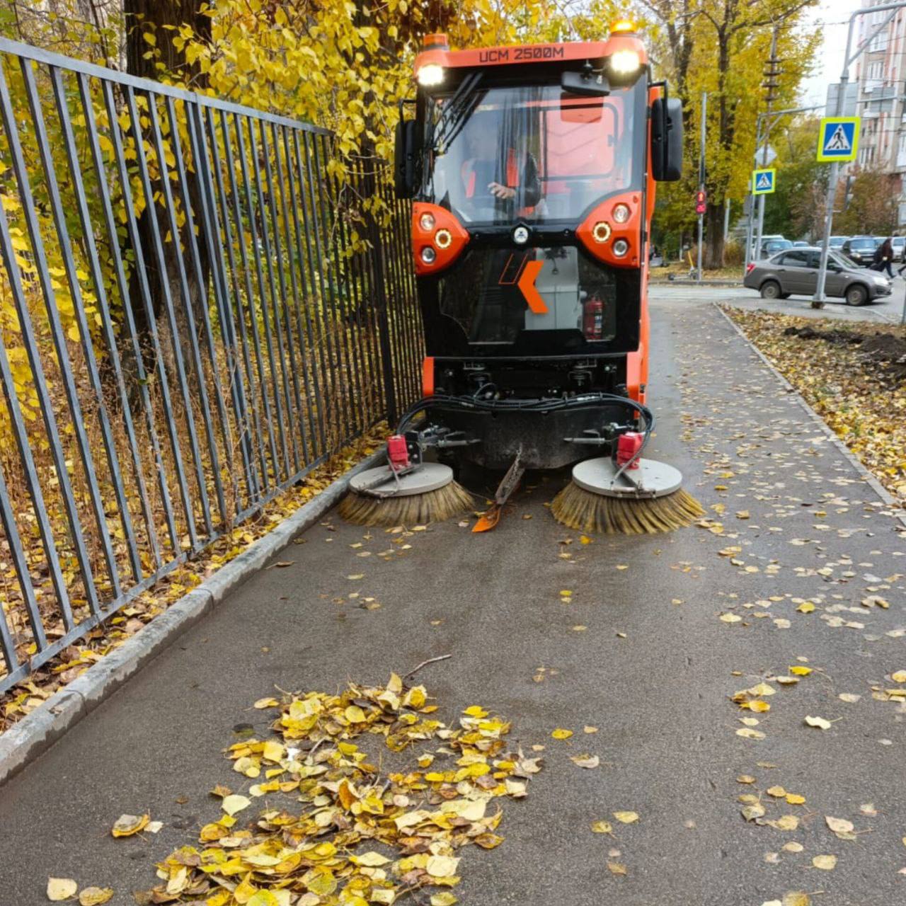 Продолжаются мероприятия по благоустройству города Продолжаются мероприятия по благоустройству города