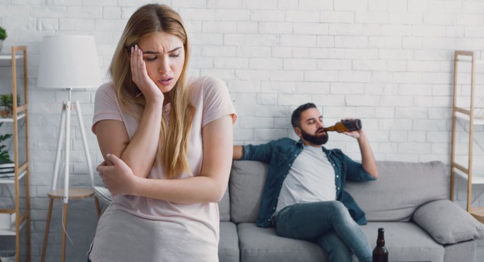 Бывший супруг в вашей квартире: как избежать неожиданных последствий?