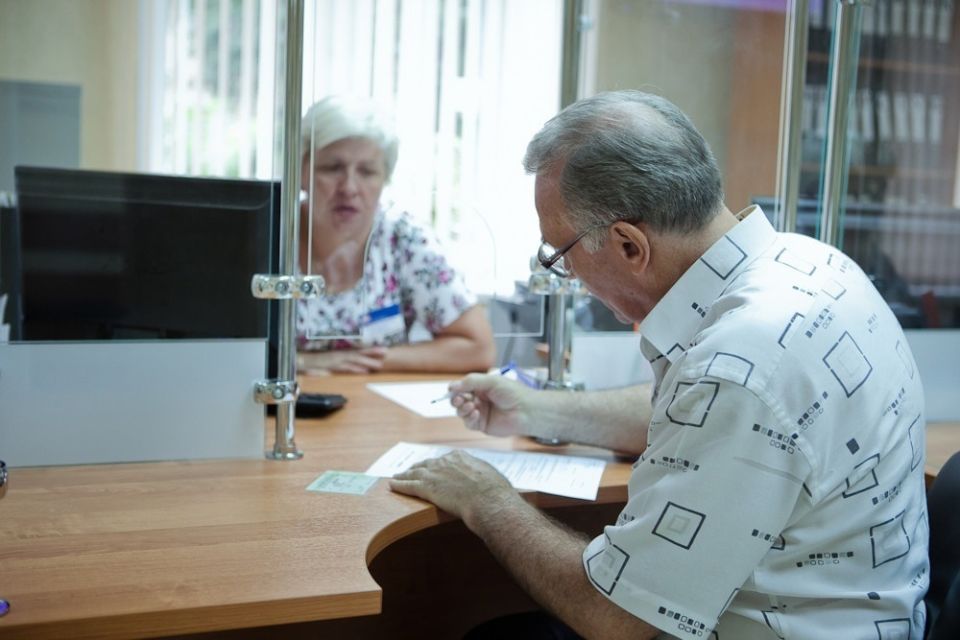 Пенсионер под угрозой 30-миллионного долга: как банковские махинации обернулись настоящей драмой