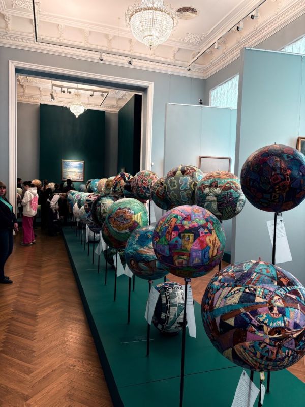 Юные участники «Театрального Приволжья» познакомились с саратовской художественной школой Юные участники «Театрального Приволжья» познакомились с саратовской художественной школой