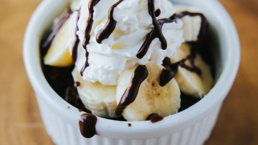 Всего парочка ингредиентов, и 2 десерта готовы: как накормить семью и не разориться