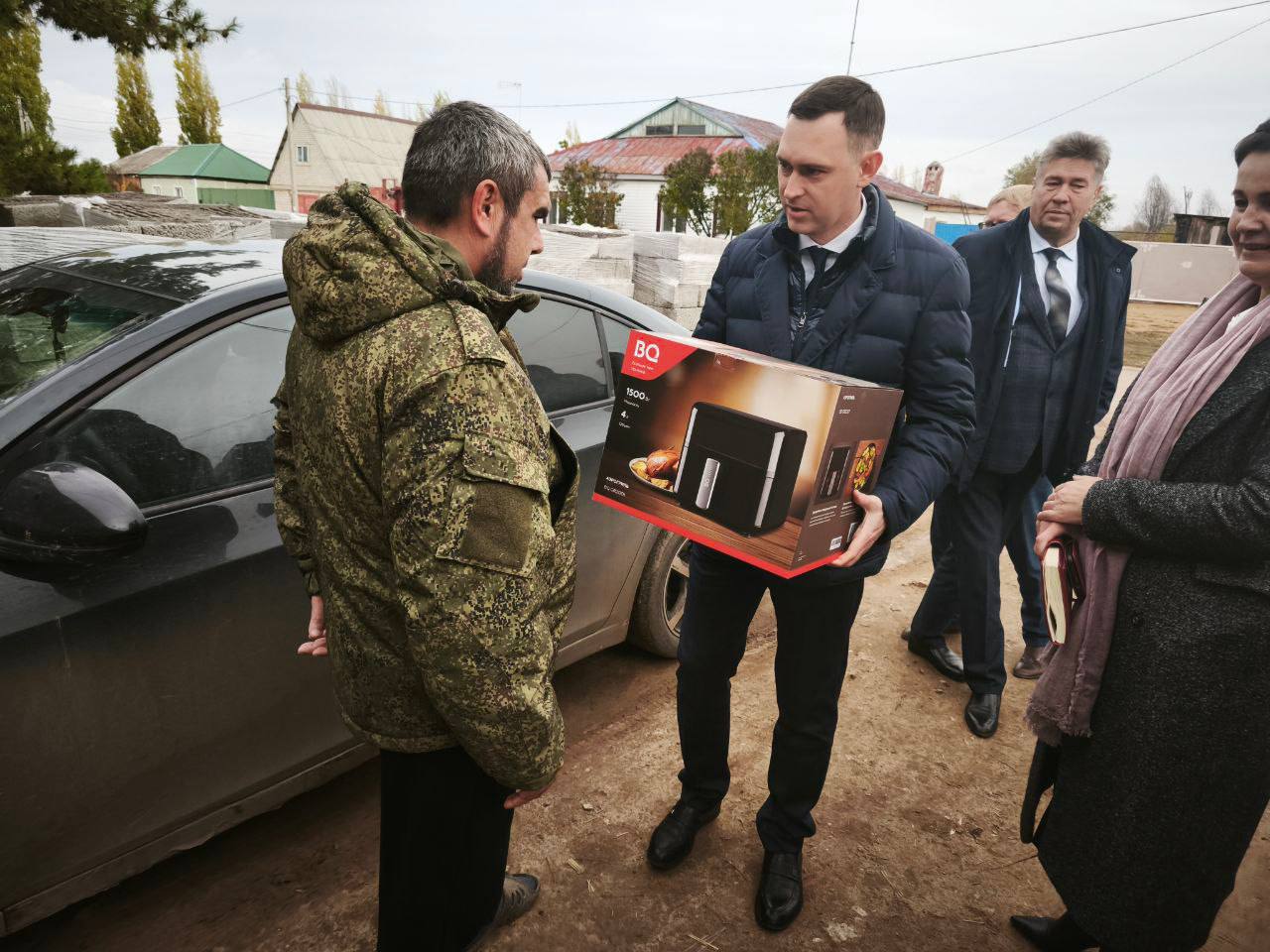 Познакомился с нашим бойцом и его семьей Познакомился с нашим бойцом и его семьей