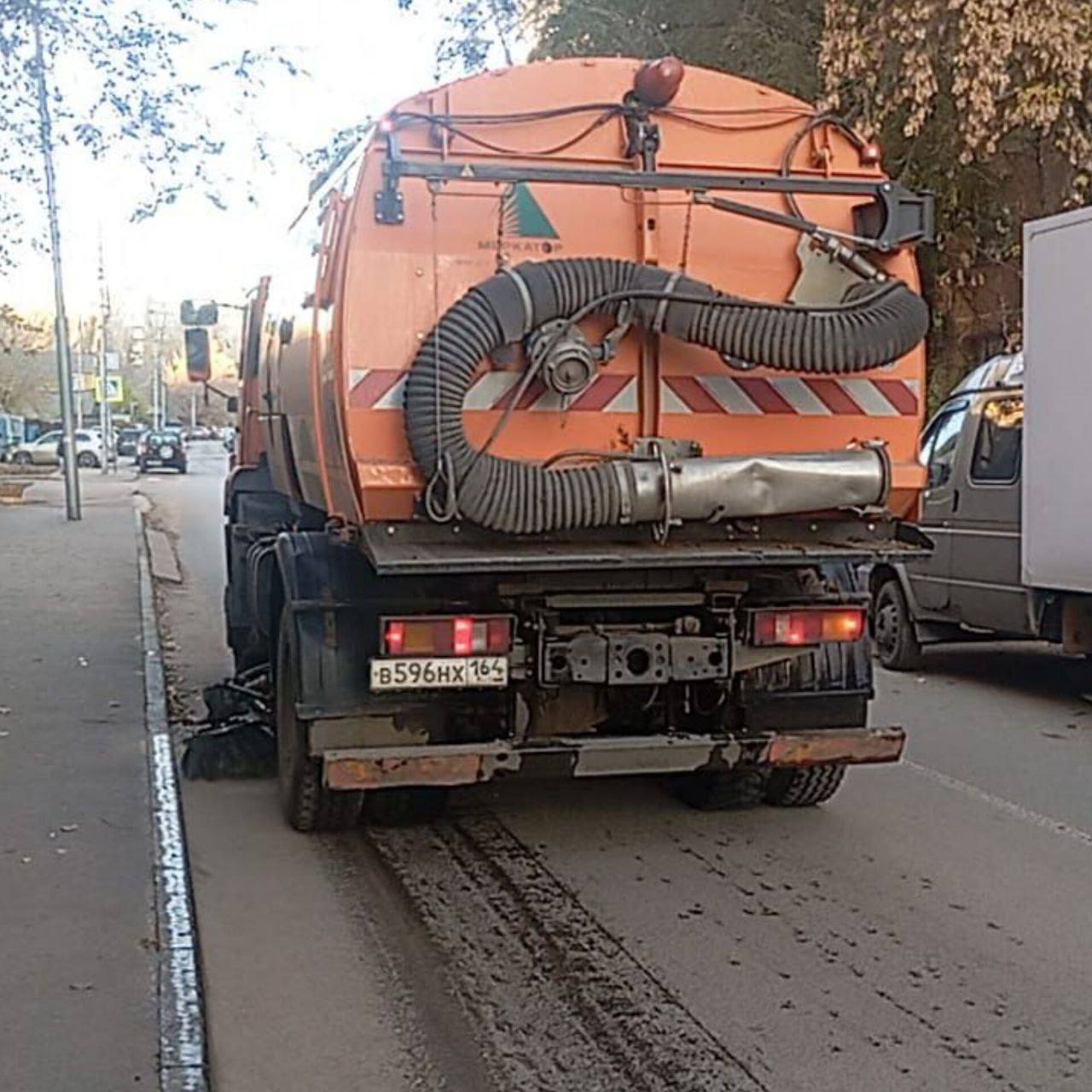 Продолжаются мероприятия по благоустройству города Продолжаются мероприятия по благоустройству города