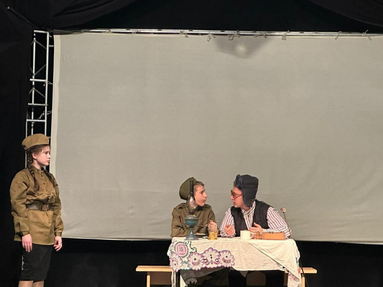 В честь юбилея Олега Табакова прошёл конкурс театрального творчества В честь юбилея Олега Табакова прошёл конкурс театрального творчества